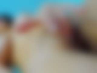 awesome-jolie's Live Sex Cam Show