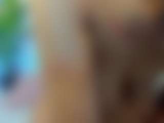 awesome-jolie's Live Sex Cam Show