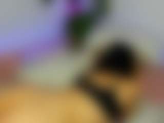 awesome-jolie's Live Sex Cam Show