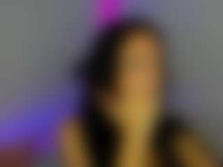 awesome-jolie's Live Sex Cam Show