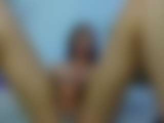 awesome-jolie's Live Sex Cam Show