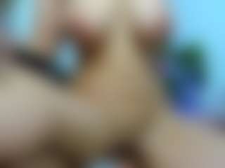 awesome-jolie's Live Sex Cam Show