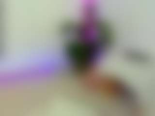 awesome-jolie's Live Sex Cam Show