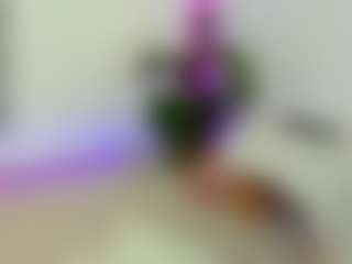 awesome-jolie's Live Sex Cam Show