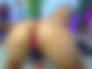awesome-jolie's Live Sex Cam Show