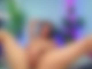 awesome-jolie's Live Sex Cam Show