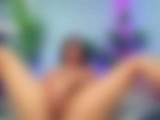 awesome-jolie's Live Sex Cam Show