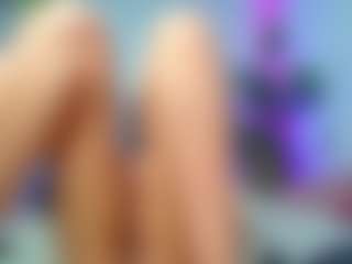 awesome-jolie's Live Sex Cam Show