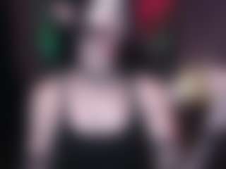 Live cam show with Rory - Average on StripNow