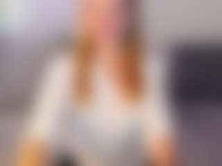 Live cam show with Nikki - Blonde Hair MILF on SinfulBabes