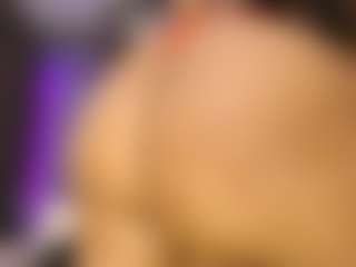 almacastillo's Live Sex Cam Show