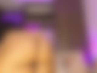 almacastillo's Live Sex Cam Show