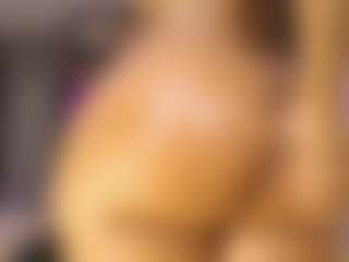 almacastillo's Live Sex Cam Show