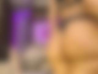 almacastillo's Live Sex Cam Show