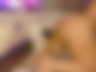 almacastillo's Live Sex Cam Show