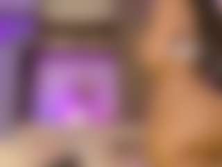 almacastillo's Live Sex Cam Show
