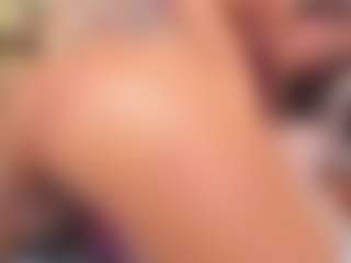 Live cam show with angela-love1 - Snowbunny on liverealitysex.com