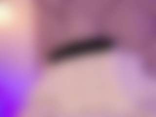 Live cam show with Arianna Suarezz - Amateur Brown Hair on wildcum.com