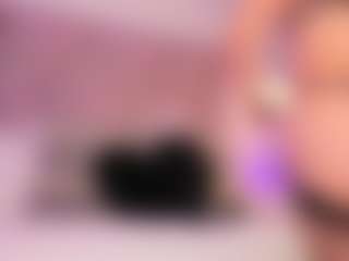 Live cam show with Arianna Suarezz - Squirt on Camsoda