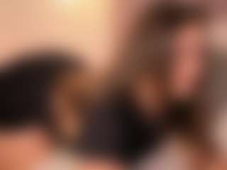 Live cam show with Arianna Suarezz - Big Tits on CamClone