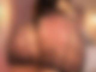 Live cam show with Arianna Suarezz - College Curvy on madthumbs