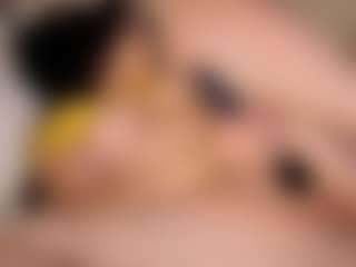 Live cam show with Arianna Suarezz - Toys on Cam Slut