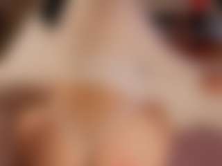 Arianna Suarezz's Live Sex Cam Show