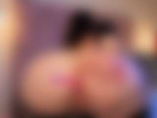Arianna Suarezz's Live Sex Cam Show