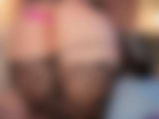 Arianna Suarezz's Live Sex Cam Show