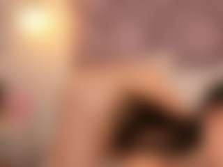 Live cam show with Arianna Suarezz - Shaved Pussy Teen (18+) on Camsoda