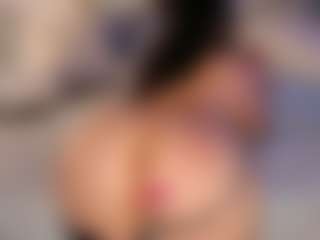 Arianna Suarezz's Live Sex Cam Show