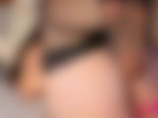 Live cam show with Arianna Suarezz - College Toys on Gym Cam Girls