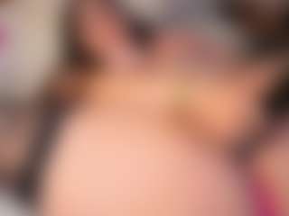 Live cam show with Arianna Suarezz - Natural on CamClone
