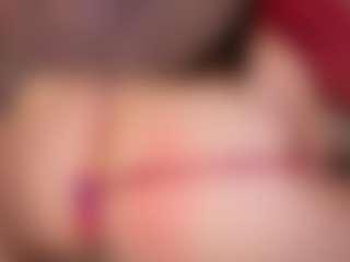 Live cam show with Arianna Suarezz - BBW on TastyBlacksLive