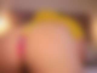 Arianna Suarezz's Live Sex Cam Show