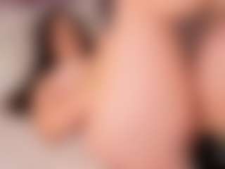 Live cam show with Arianna Suarezz - BBW College on StripNow