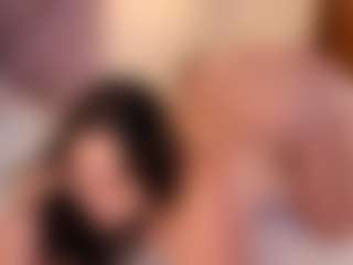 Live cam show with Arianna Suarezz - Anal on Camsoda