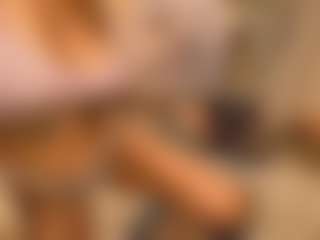 Live cam show with IhacoebRae - Blonde Hair MILF on Camsoda