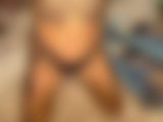 Live cam show with IhacoebRae - Spank MILF on https://playwithruby.com