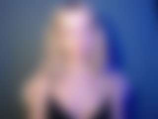 LuciaLittle's Live Sex Cam Show