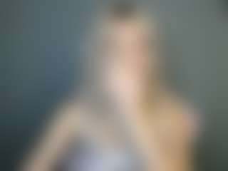 LuciaLittle's Live Sex Cam Show