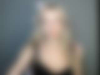 LuciaLittle's Live Sex Cam Show