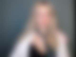 Live cam show with LuciaLittle - Blonde Hair on Hubzter Live