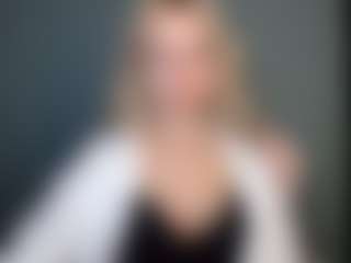 Live cam show with LuciaLittle - Big Tits on Uber Horny