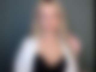 Live cam show with LuciaLittle - Big Tits on CSO-WL