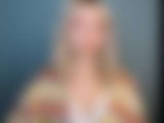 LuciaLittle's Live Sex Cam Show
