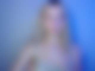 LuciaLittle's Live Sex Cam Show