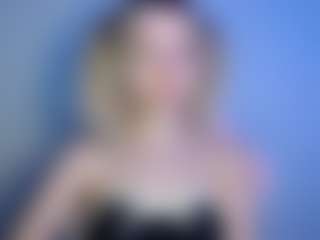 LuciaLittle's Live Sex Cam Show