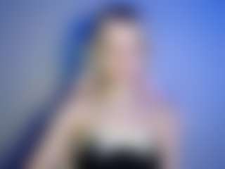 LuciaLittle's Live Sex Cam Show