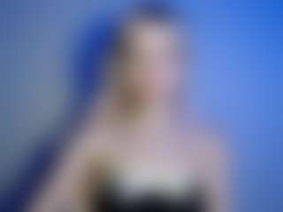 LuciaLittle's Live Sex Cam Show
